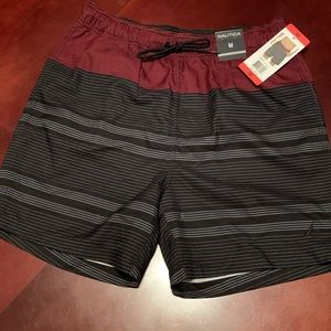 Men’s Nautica lined swim trunks